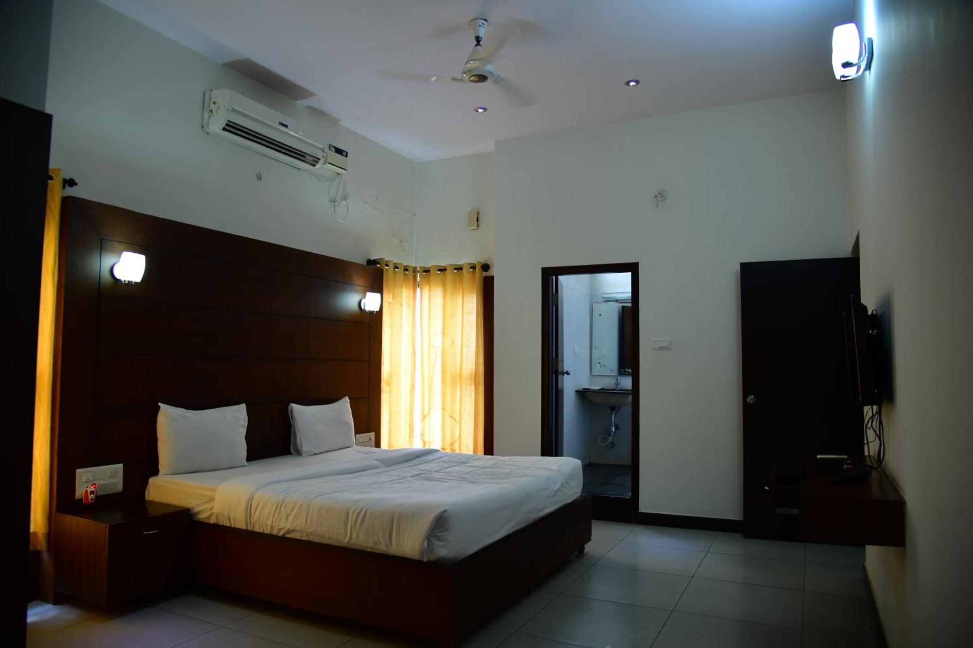Nijaguna Resorts Chamrajnagar Экстерьер фото