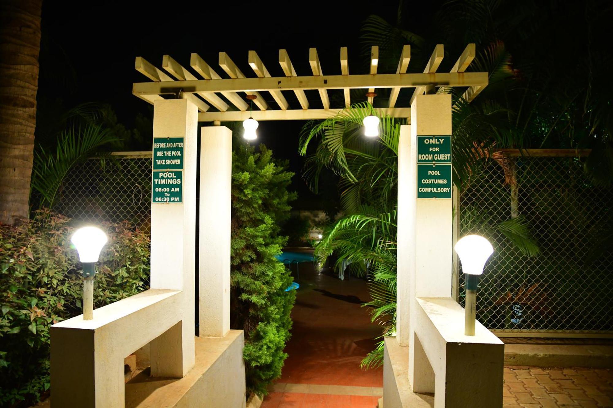 Nijaguna Resorts Chamrajnagar Экстерьер фото