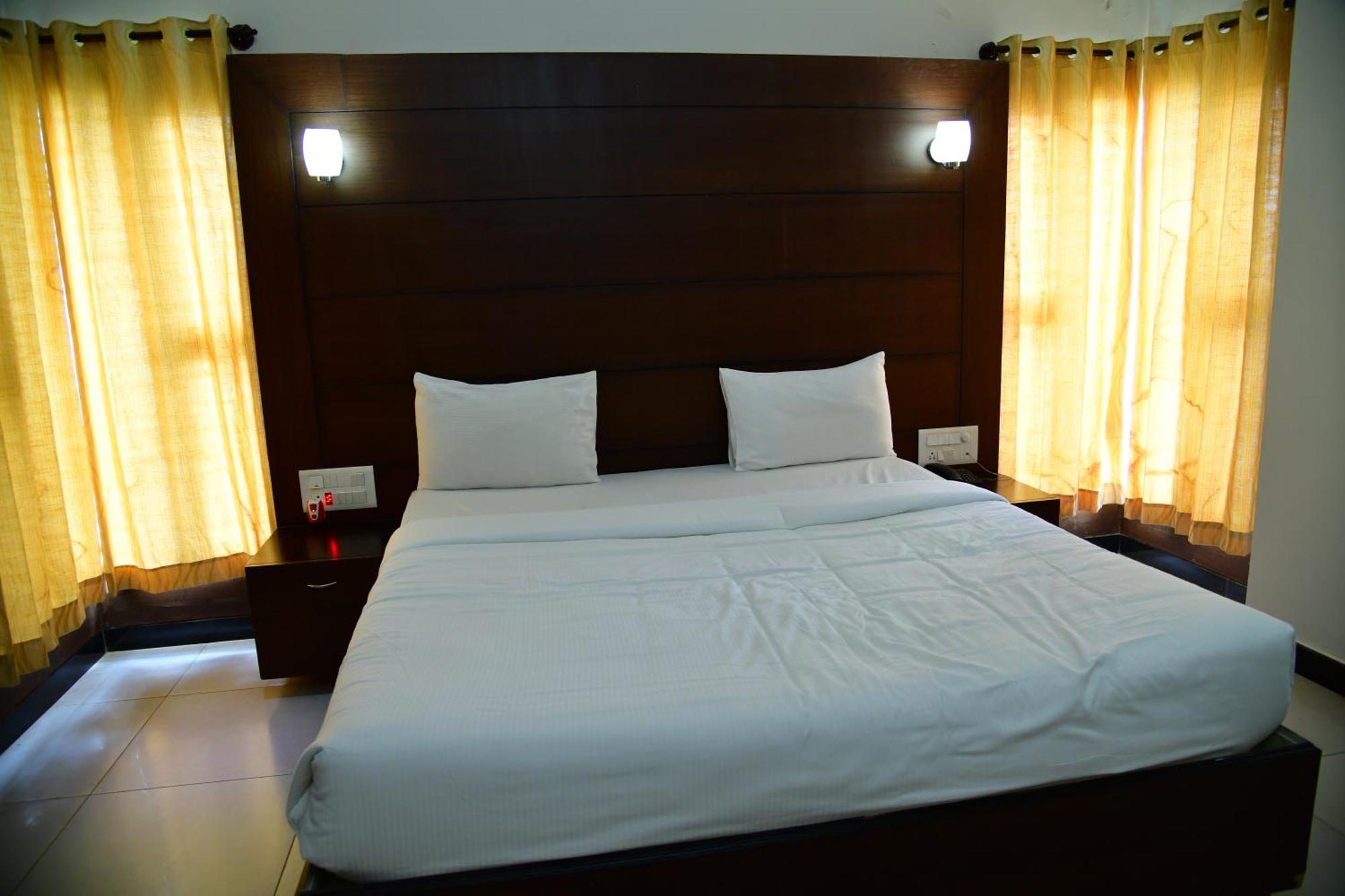 Nijaguna Resorts Chamrajnagar Экстерьер фото