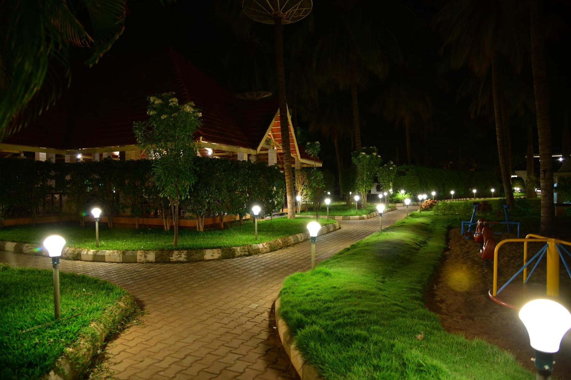 Nijaguna Resorts Chamrajnagar Экстерьер фото