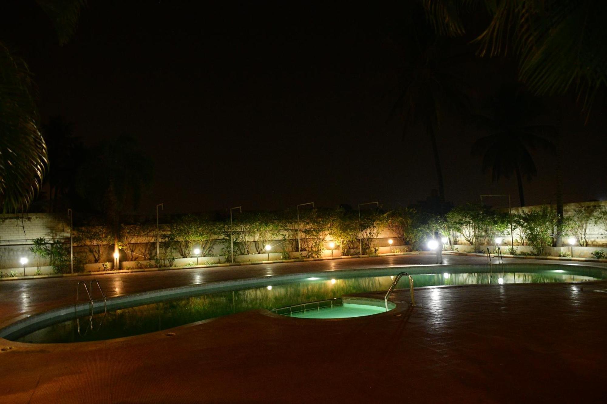 Nijaguna Resorts Chamrajnagar Экстерьер фото